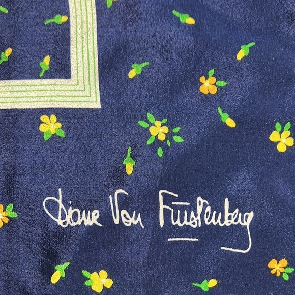 Diane von furstenberg scarf - Picture 2 of 3